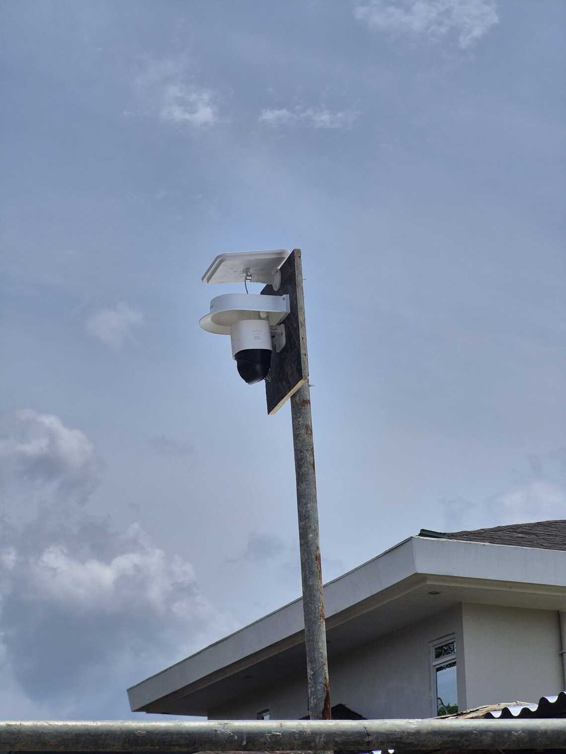 Solar-powered eufy 4G LTE Cam S330 installed above the Cebu construction site